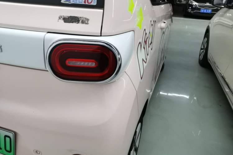 Used Wuling Hongguang MINIEV 2024 3rd Generation 215km Advanced Version Right Rear Taillight