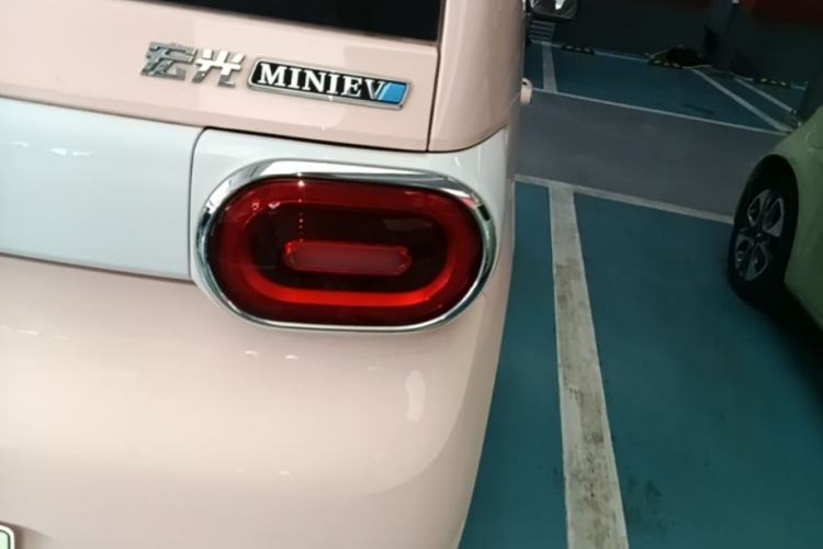 Used Wuling Hongguang MINIEV 2024 3rd Generation 215km Advanced Version Right Rear Taillight