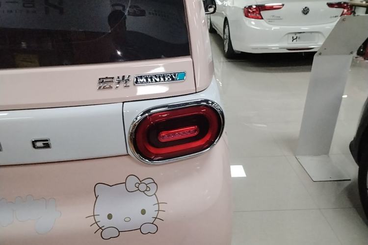 Used Wuling Hongguang MINIEV 2024 3rd Generation 215km Advanced Version Right Rear Taillight