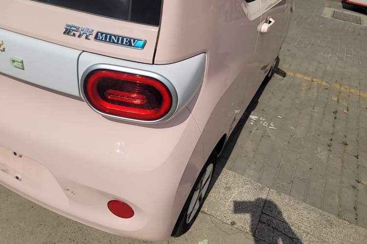 Used Wuling Hongguang MINIEV 2024 3rd Generation 215km Youth Edition Right Rear Taillight