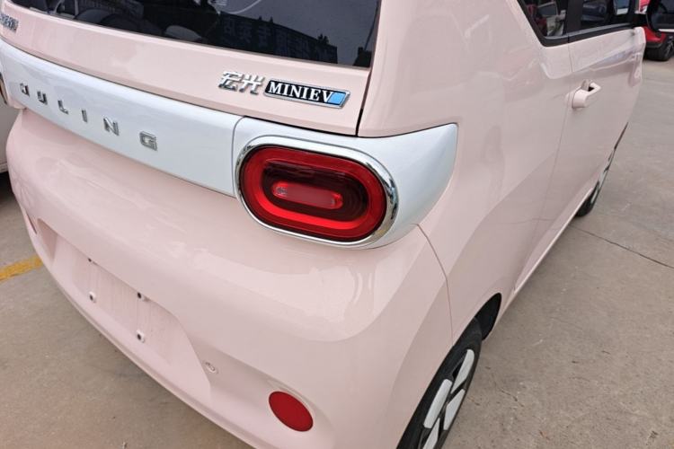 Used Wuling Hongguang MINIEV 2024 3rd Generation 215km Advanced Version Right Rear Taillight