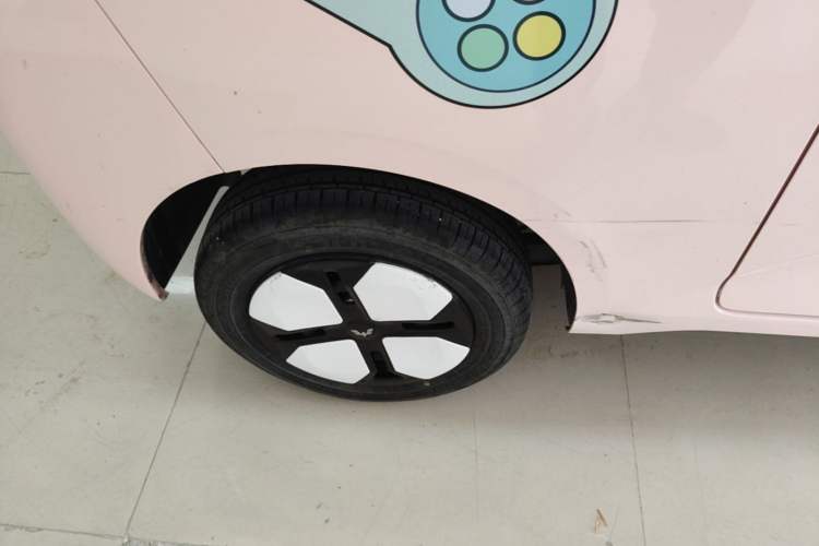 Used Wuling Hongguang MINIEV 2024 3rd Generation 215km Youth Edition Right Rear Wheel Hub