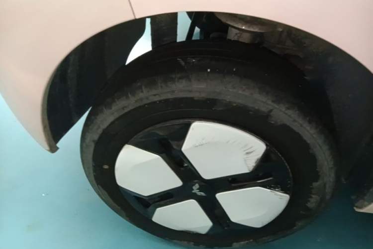 Used Wuling Hongguang MINIEV 2024 3rd Generation 215km Advanced Version Right Rear Wheel Hub