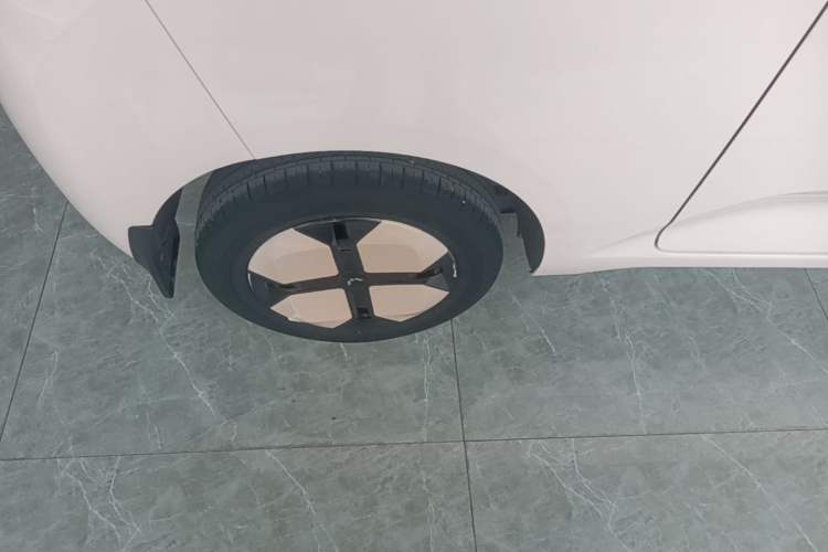 Used Wuling Hongguang MINIEV 2024 3rd Generation 170 km Right Rear Wheel Hub