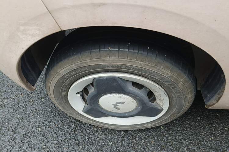 Used Wuling Hongguang MINIEV 2024 3rd Generation 215km Youth Edition Right Rear Wheel Hub