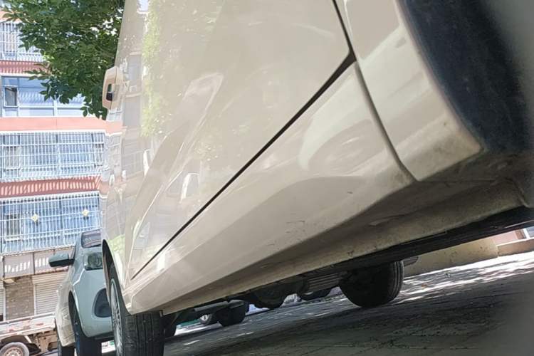 Used Wuling Hongguang MINIEV 2024 3rd Generation 215km Youth Edition Right Side Sill