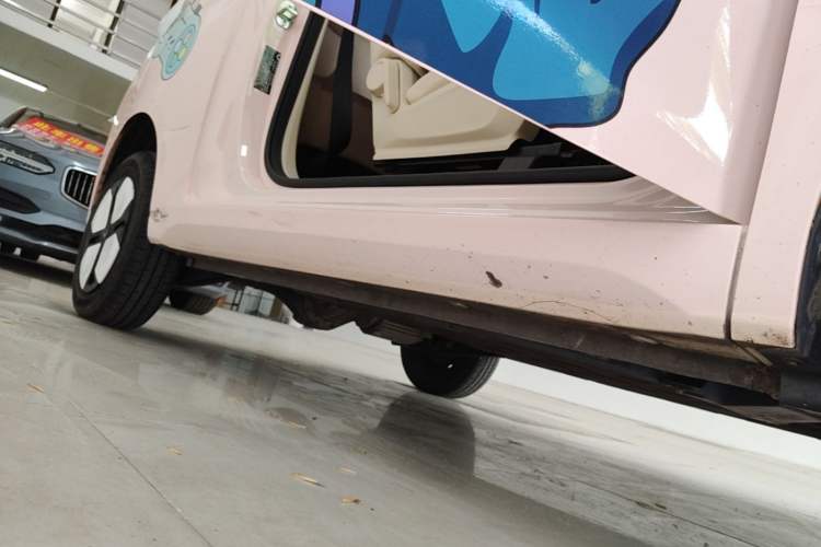 Used Wuling Hongguang MINIEV 2024 3rd Generation 215km Youth Edition Right Side Sill