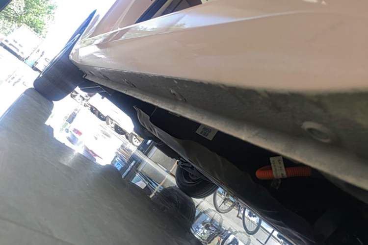 Used Wuling Hongguang MINIEV 2024 Third Generation 120 km Right Side Sill
