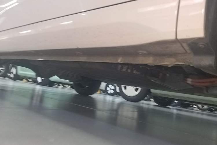 Used Wuling Hongguang MINIEV 2024 3rd Generation 215km Youth Edition Right Side Sill