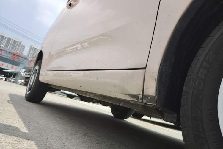 Used Wuling Hongguang MINIEV 2024 3rd Generation 215km Youth Edition Right Side Sill