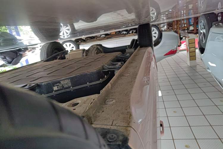 Used Wuling Hongguang MINIEV 2024 3rd Generation 215km Advanced Version Right Side Sill