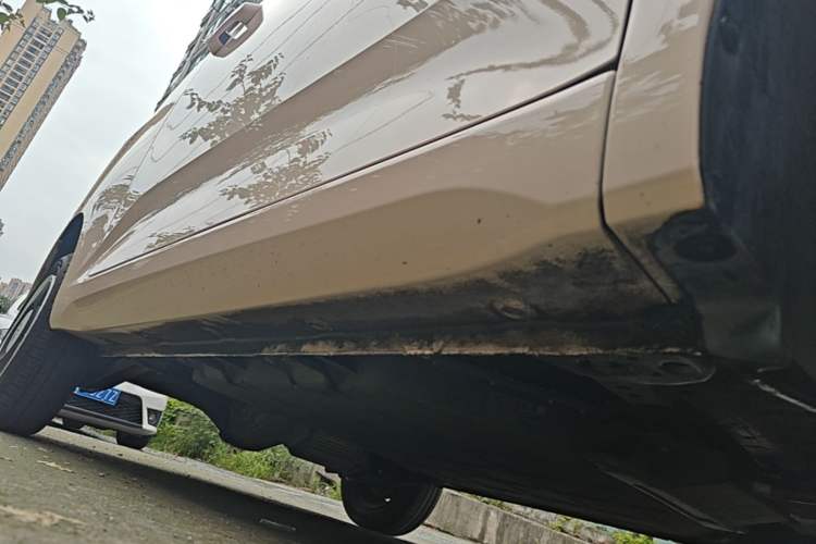 Used Wuling Hongguang MINIEV 2024 3rd Generation 215km Youth Edition Right Side Sill