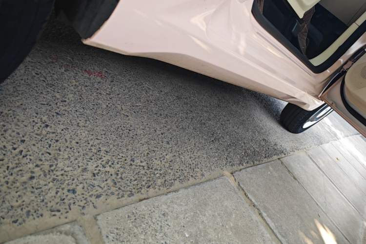 Used Wuling Hongguang MINIEV 2024 3rd Generation 215km Youth Edition Right Side Sill
