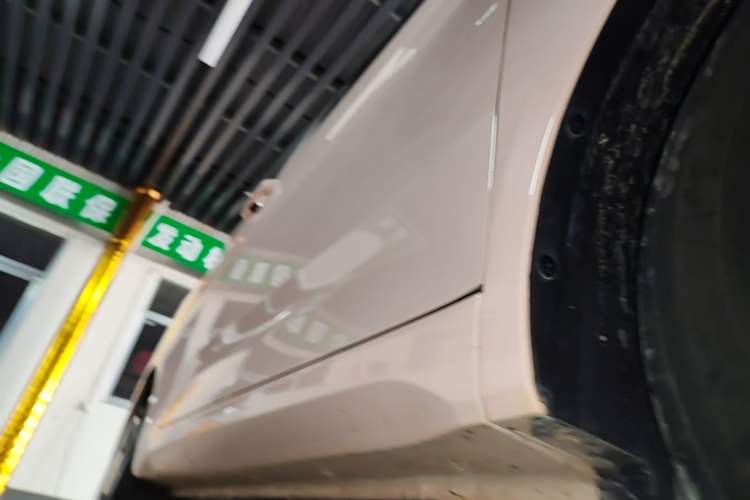 Used Wuling Hongguang MINIEV 2024 3rd Generation 170 km Right Side Sill