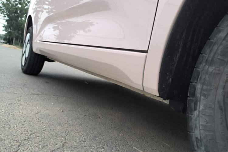 Used Wuling Hongguang MINIEV 2024 3rd Generation 215km Advanced Version Right Side Sill