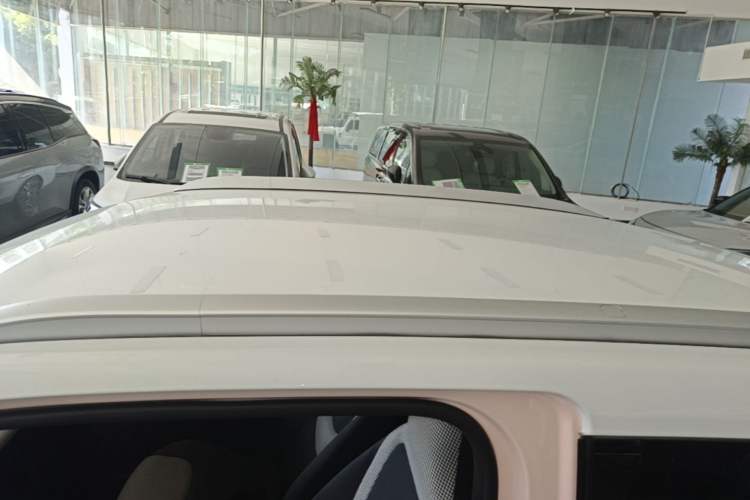 Used Wuling Hongguang MINIEV 2024 3rd Generation 215km Advanced Version Roof