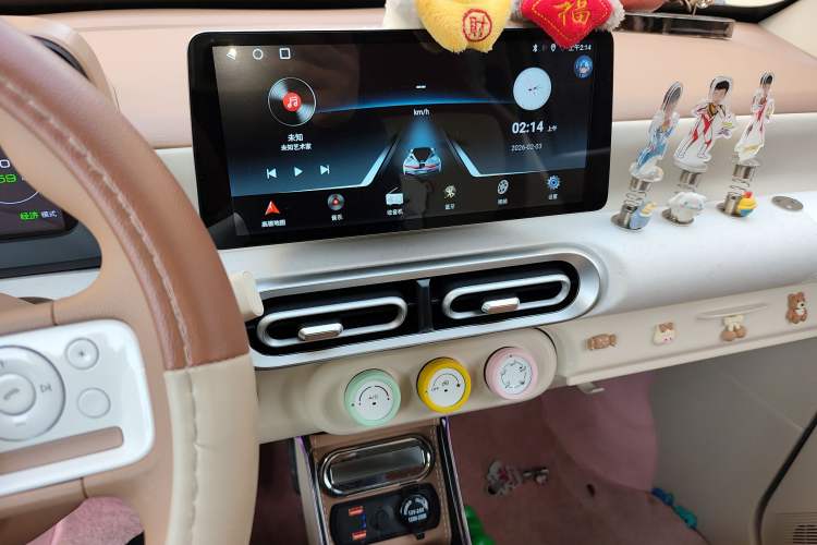 Used Wuling Hongguang MINIEV 2024 3rd Generation 215km Youth Edition Audio And AC Panel