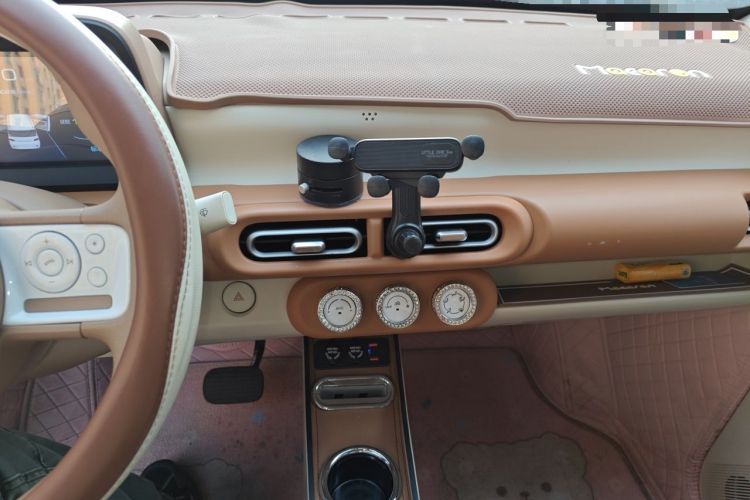 Used Wuling Hongguang MINIEV 2024 3rd Generation 215km Youth Edition Audio And AC Panel