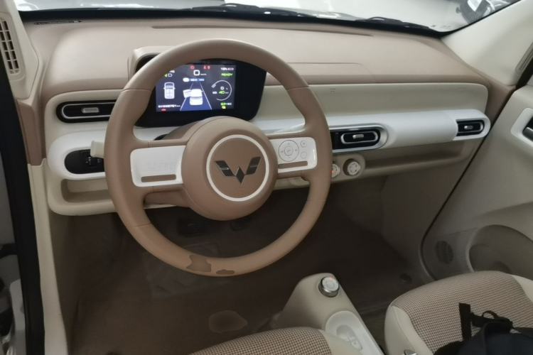 Used Wuling Hongguang MINIEV 2024 3rd Generation 215km Youth Edition Center Console