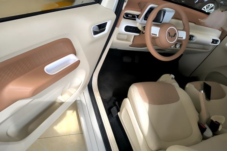 Used Wuling Hongguang MINIEV 2024 3rd Generation 215km Youth Edition Driver Seat