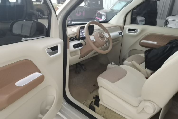 Used Wuling Hongguang MINIEV 2024 3rd Generation 215km Youth Edition Driver Seat