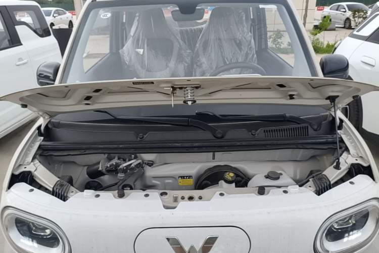 Used Wuling Hongguang MINIEV 2024 3rd Generation 215km Youth Edition Engine Bay