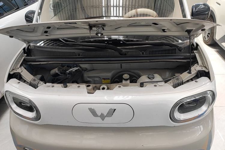 Used Wuling Hongguang MINIEV 2024 3rd Generation 170 km Engine Bay