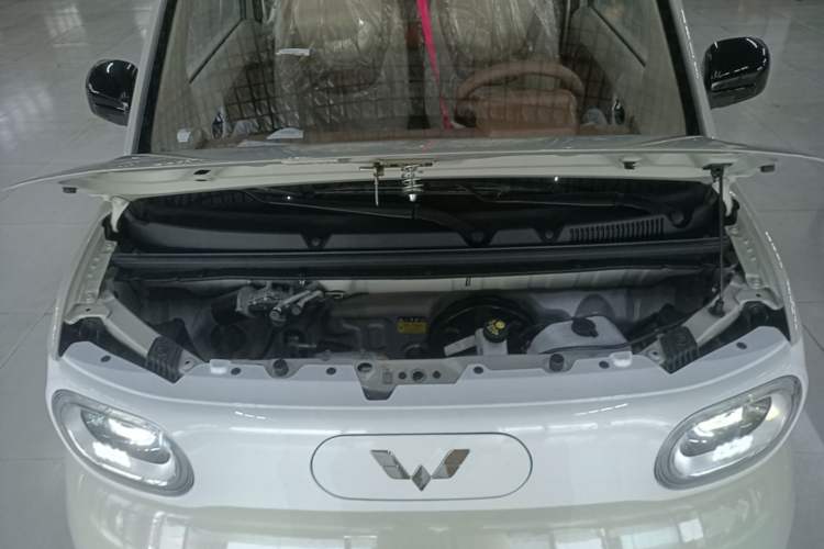 Used Wuling Hongguang MINIEV 2024 3rd Generation 215km Youth Edition Engine Bay
