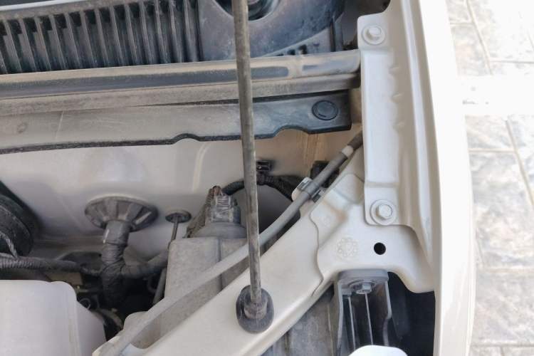 Used Wuling Hongguang MINIEV 2024 3rd Generation 215km Youth Edition Engine Bay Left