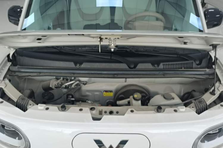 Used Wuling Hongguang MINIEV 2024 3rd Generation 215km Youth Edition Engine Bay