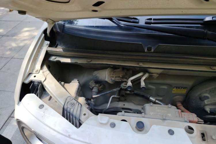 Used Wuling Hongguang MINIEV 2024 3rd Generation 215km Advanced Version Engine Bay Right