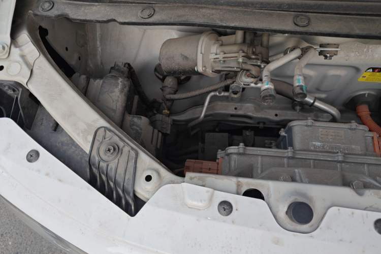 Used Wuling Hongguang MINIEV 2024 3rd Generation 215km Youth Edition Engine Bay Right
