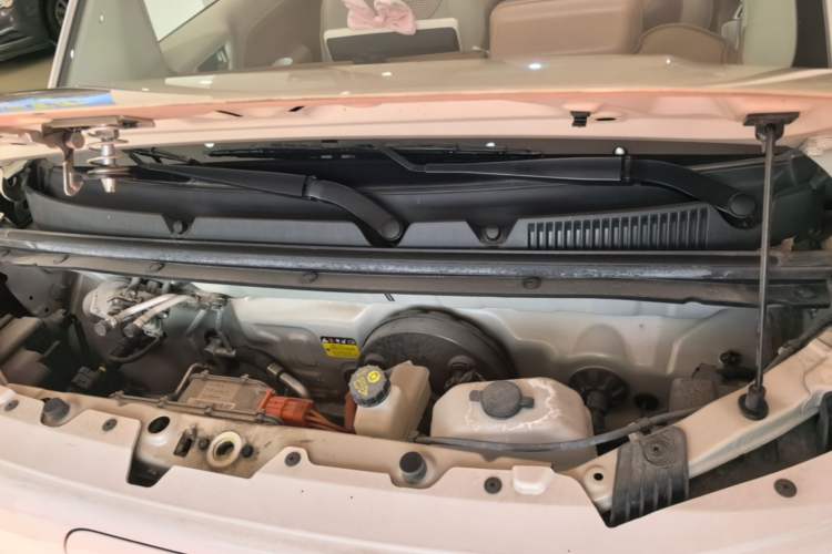 Used Wuling Hongguang MINIEV 2024 3rd Generation 215km Advanced Version Engine Bay