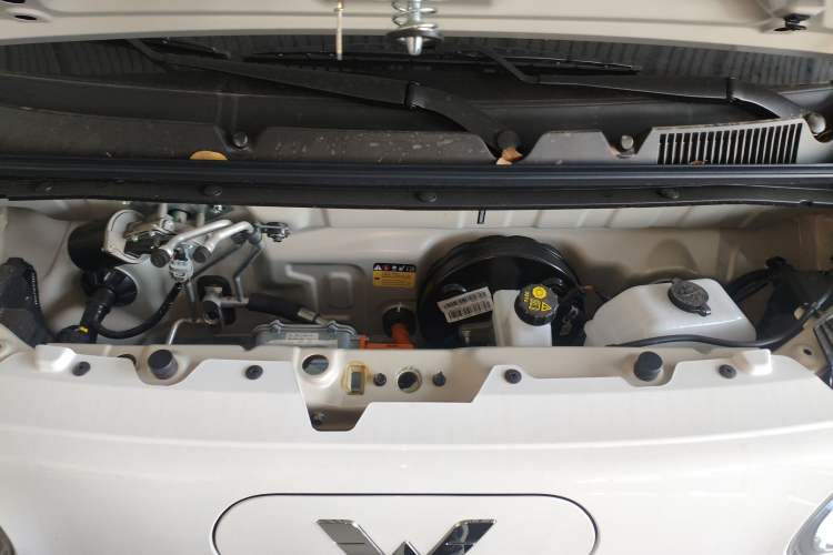 Used Wuling Hongguang MINIEV 2024 3rd Generation 215km Youth Edition Engine Bay