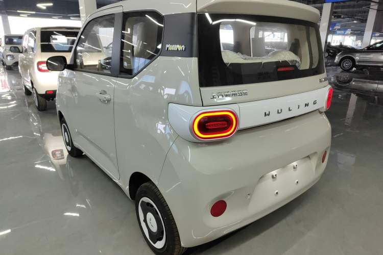 Used Wuling Hongguang MINIEV 2024 3rd Generation 215km Youth Edition Exterior 3