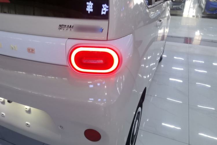 Used Wuling Hongguang MINIEV 2024 3rd Generation 215km Youth Edition Exterior 3