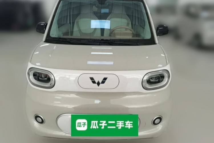 Used Wuling Hongguang MINIEV 2024 3rd Generation 215km Youth Edition Front