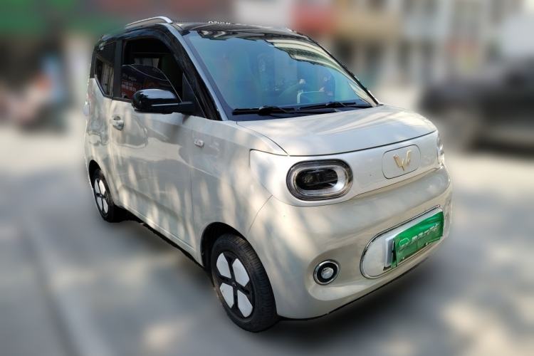Used Wuling Hongguang MINIEV 2024 3rd Generation 215km Advanced Version Front Right 45 Deg