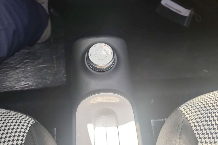 Used Wuling Hongguang MINIEV 2024 3rd Generation 215km Youth Edition Gear Lever