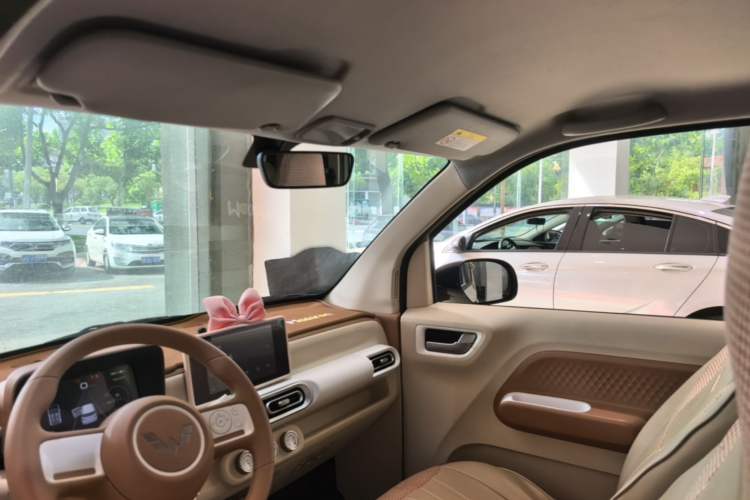 Used Wuling Hongguang MINIEV 2024 3rd Generation 215km Advanced Version Headliner