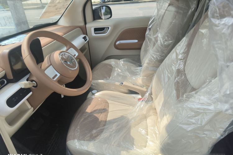 Used Wuling Hongguang MINIEV 2024 3rd Generation 215km Youth Edition Interior 1