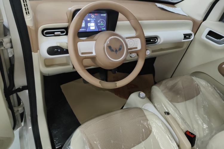 Used Wuling Hongguang MINIEV 2024 3rd Generation 215km Youth Edition Interior 2