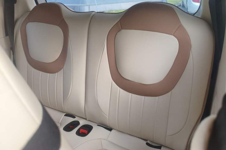 Used Wuling Hongguang MINIEV 2024 3rd Generation 215km Youth Edition Interior 4
