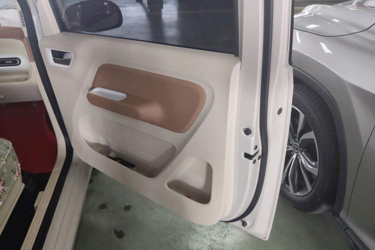 Used Wuling Hongguang MINIEV 2024 3rd Generation 215km Youth Edition Interior 5