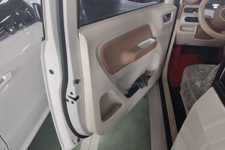 Used Wuling Hongguang MINIEV 2024 3rd Generation 215km Youth Edition Interior 7