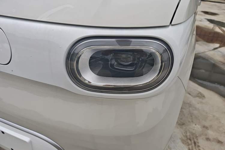 Used Wuling Hongguang MINIEV 2024 3rd Generation 215km Youth Edition Left Front Headlight