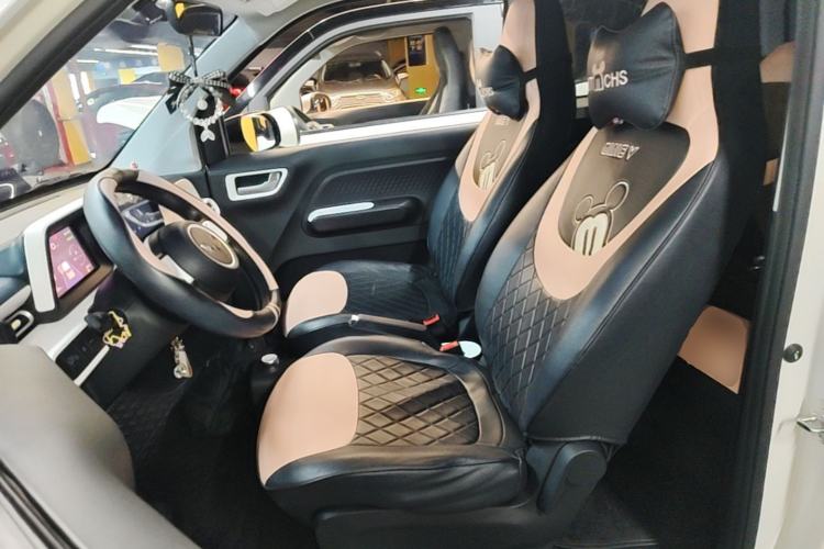 Used Wuling Hongguang MINIEV 2024 3rd Generation 170 km Left Front Seat