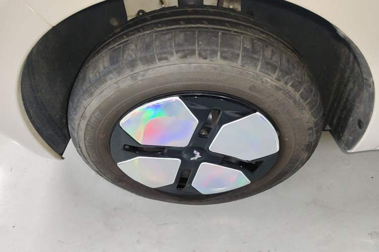 Used Wuling Hongguang MINIEV 2024 3rd Generation 170 km Left Front Wheel Hub