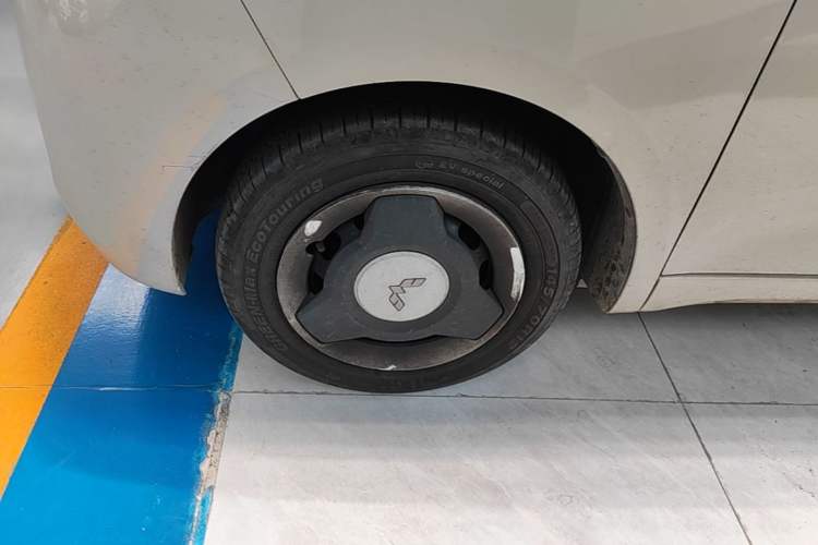 Used Wuling Hongguang MINIEV 2024 3rd Generation 170 km Left Front Wheel Hub