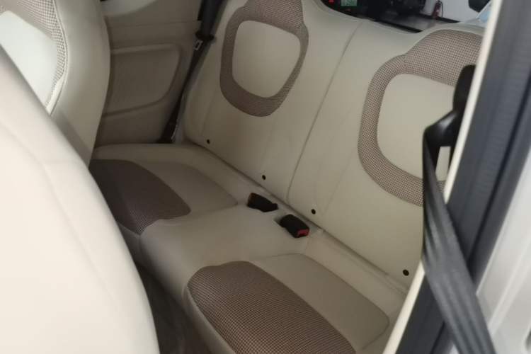 Used Wuling Hongguang MINIEV 2024 3rd Generation 215km Youth Edition Left Rear Seat